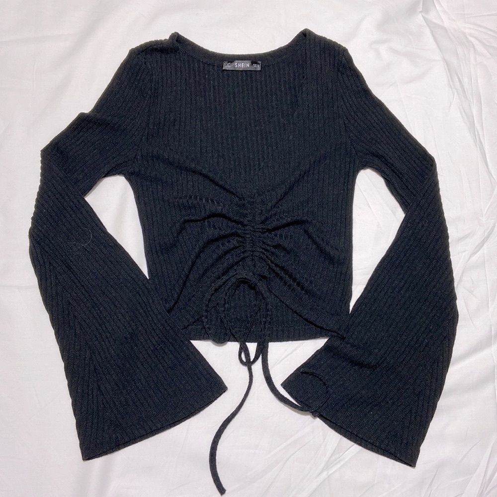 SHEIN Bell Sleeve Sweater. Black. Medium - Picture 1 of 8